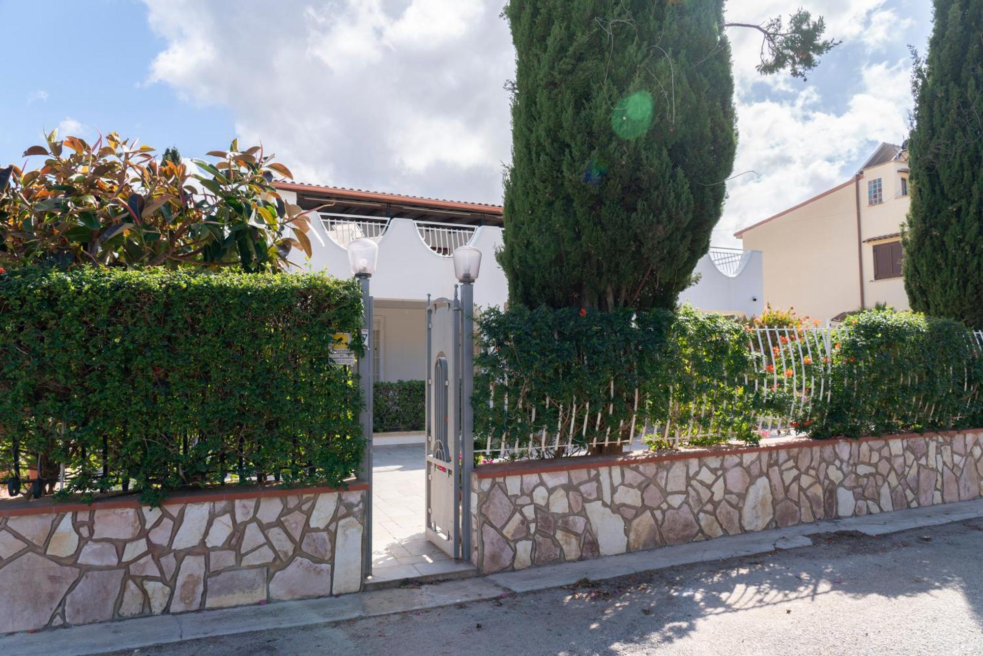 Villa Claudia E Simone كاريني الغرفة الصورة